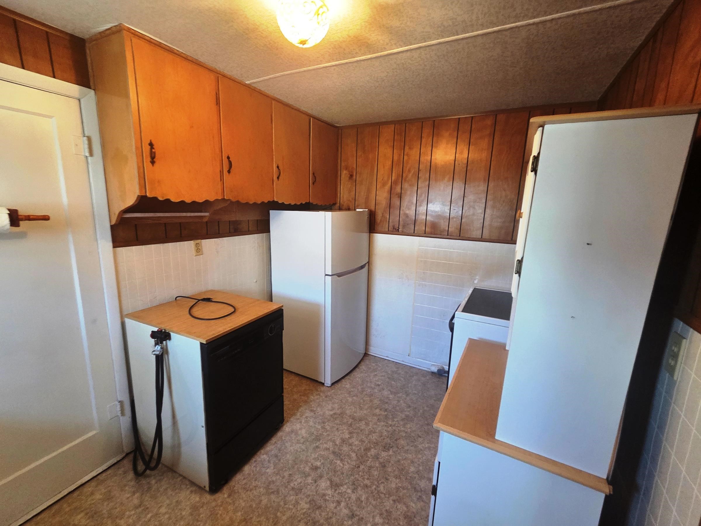 501 Sunnyside Ct, Newton, Kansas image 7