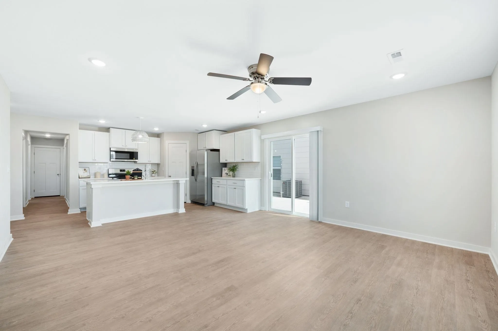 Wichita, Kansas 67217, United States, 3 Bedrooms Bedrooms, ,2 BathroomsBathrooms,Residential,Pending,56038