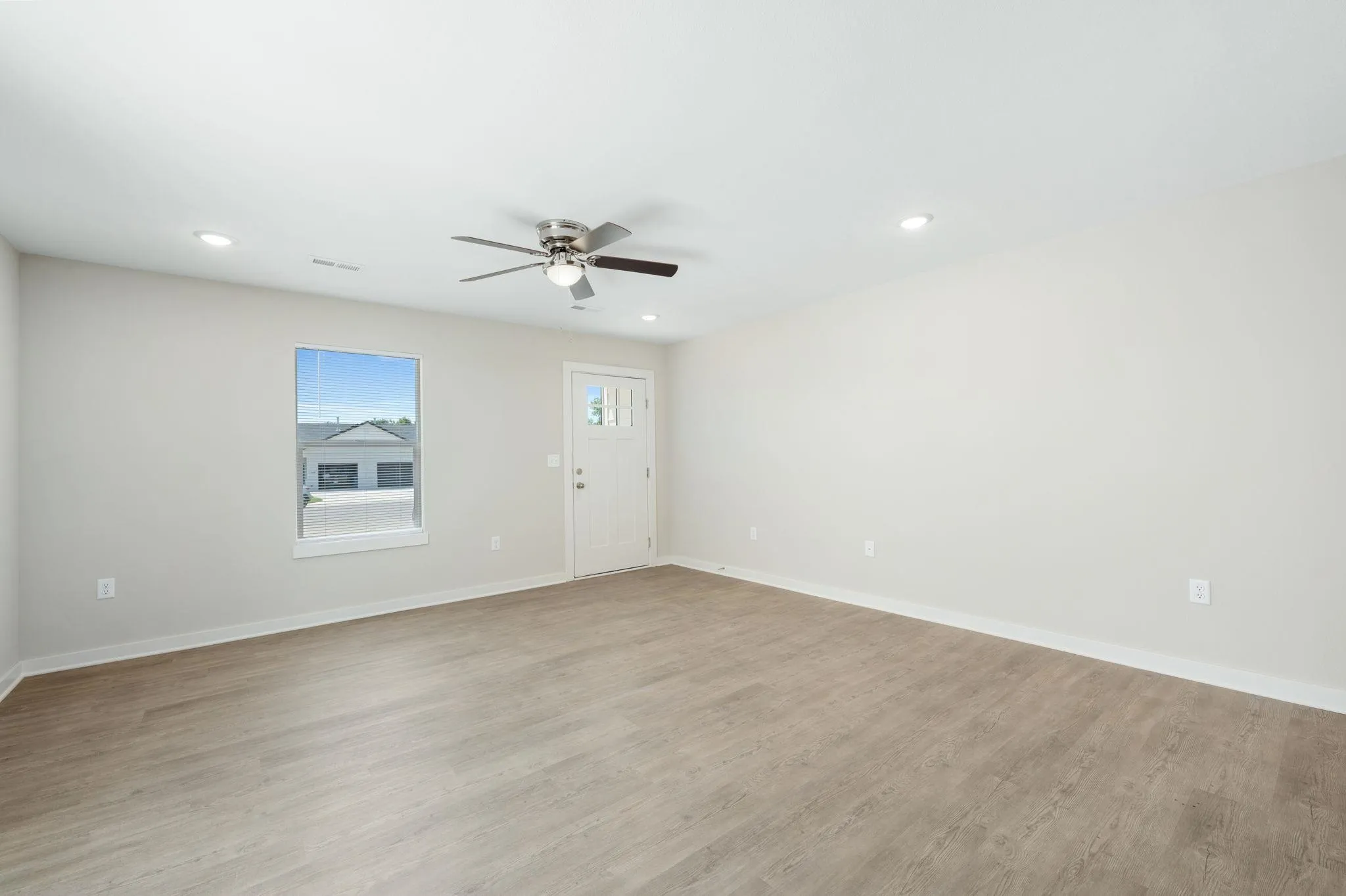 Wichita, Kansas 67217, United States, 3 Bedrooms Bedrooms, ,2 BathroomsBathrooms,Residential,Pending,56038