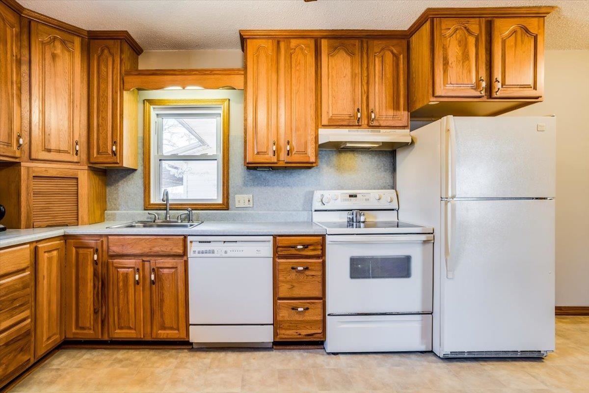 1011 E C Ave, Kingman, Virginia image 13