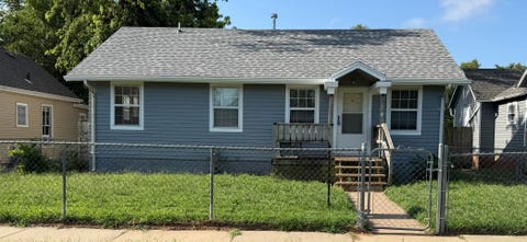 Homes For Sale - 923 W Walnut St<br/> Salina, KS 67401