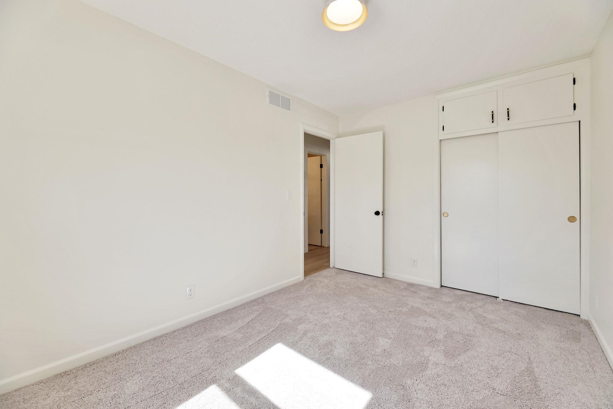 Wichita, Kansas 67207, United States, 3 Bedrooms Bedrooms, ,3 BathroomsBathrooms,Residential,Pending,63886