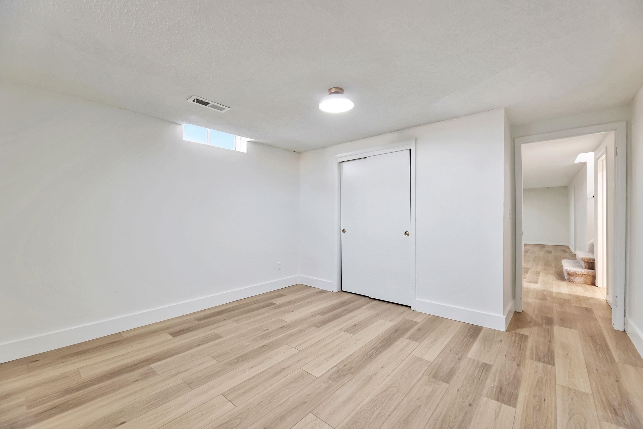 Wichita, Kansas 67207, United States, 3 Bedrooms Bedrooms, ,3 BathroomsBathrooms,Residential,Pending,63886