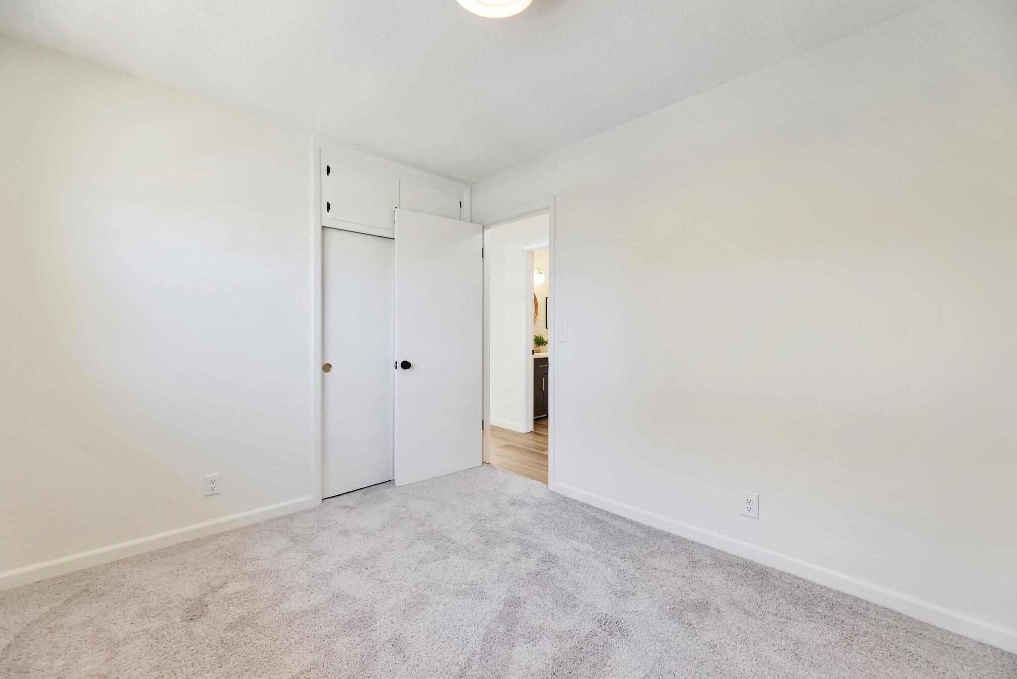 Wichita, Kansas 67207, United States, 3 Bedrooms Bedrooms, ,3 BathroomsBathrooms,Residential,Pending,63886