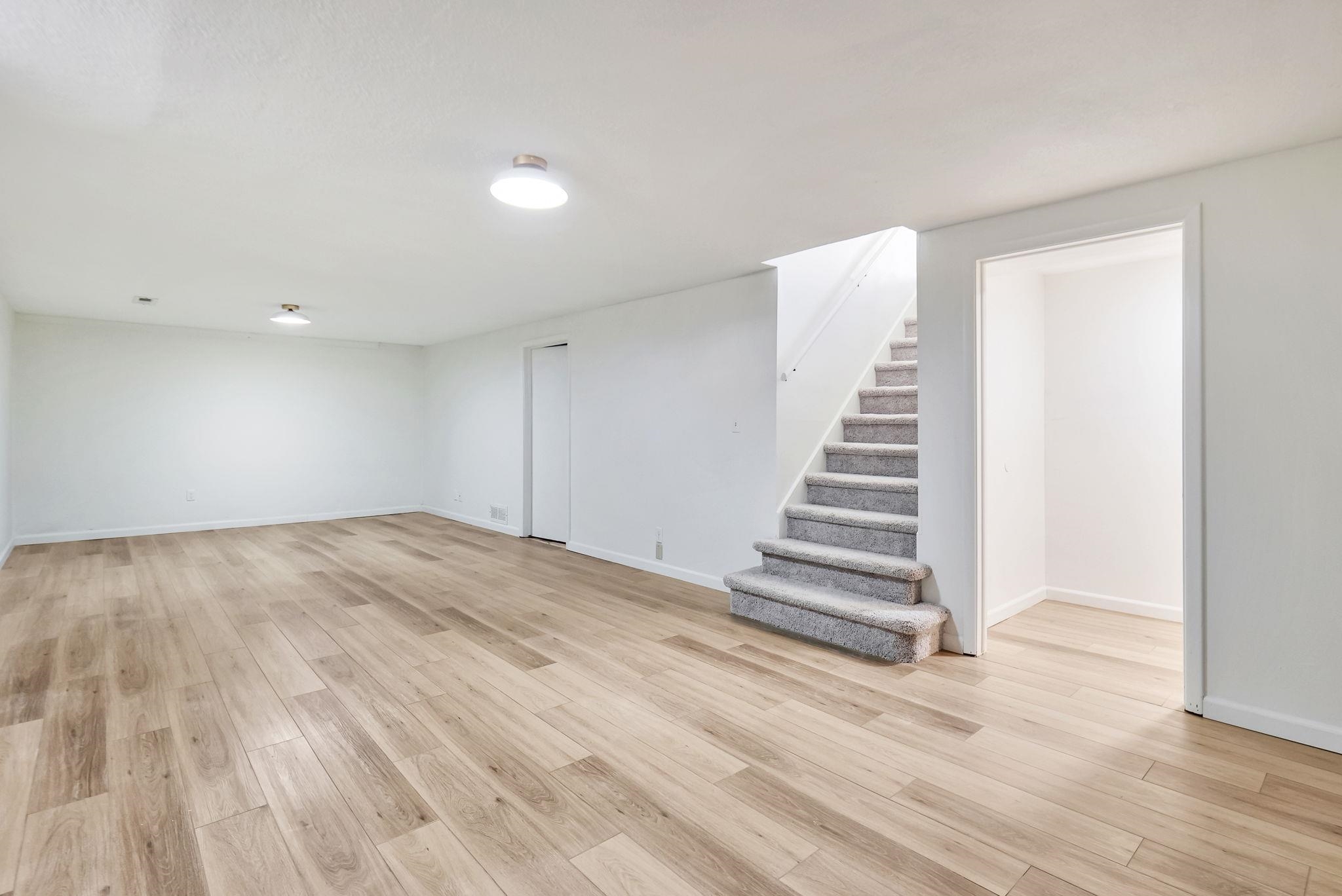 Wichita, Kansas 67207, United States, 3 Bedrooms Bedrooms, ,3 BathroomsBathrooms,Residential,Pending,63886