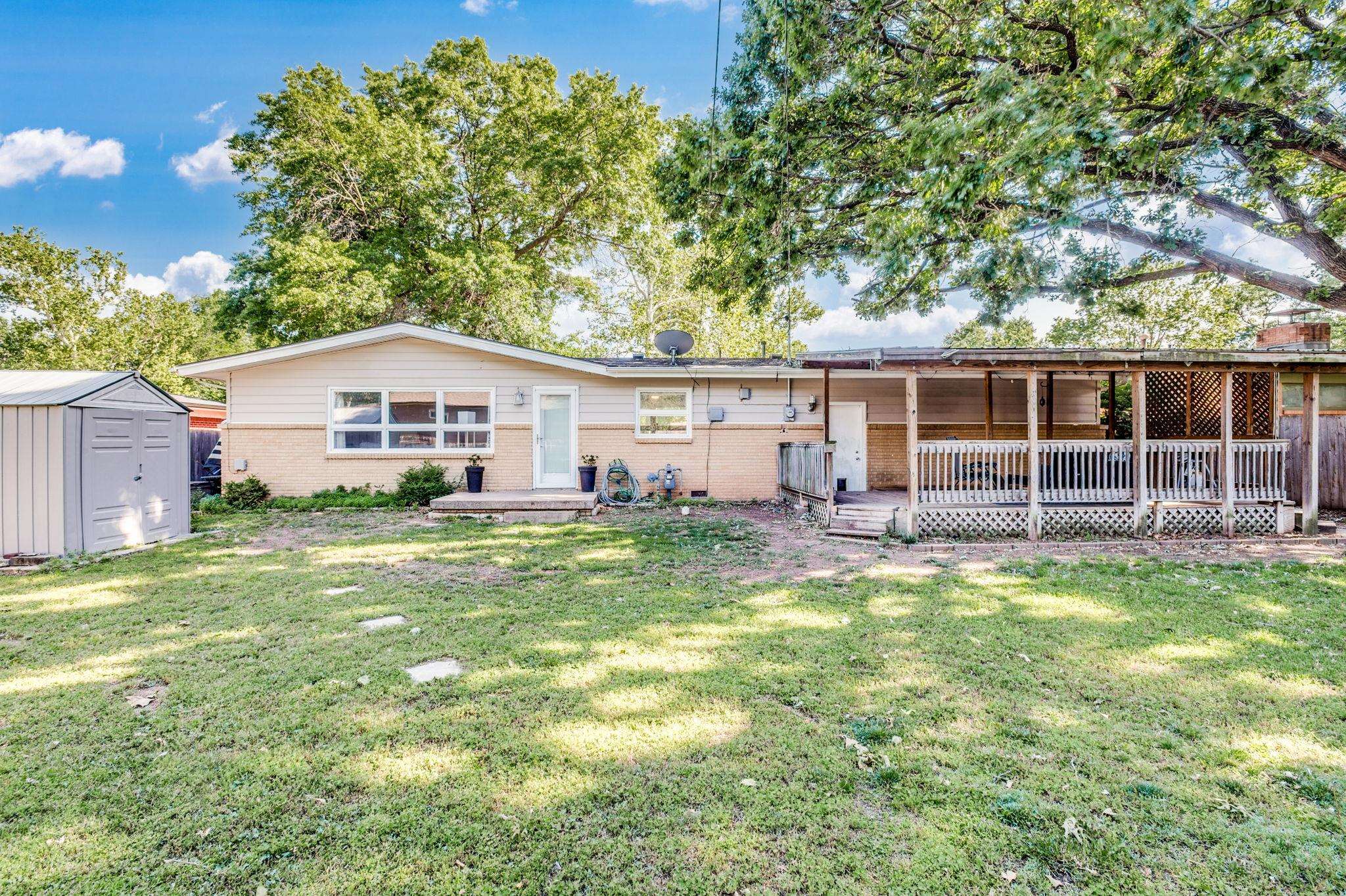 9710 W Hickory Ln, Wichita, Kansas image 22