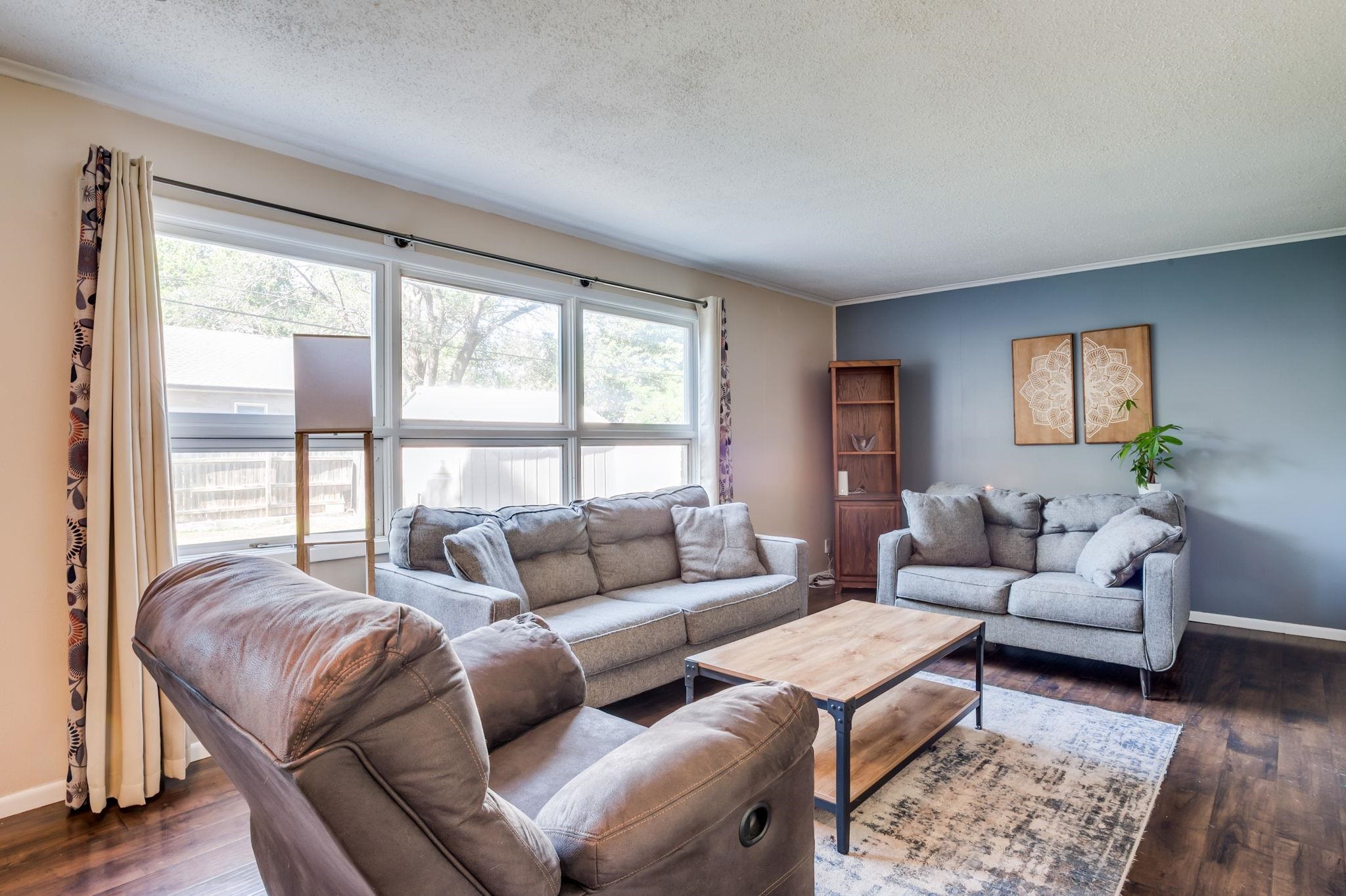 9710 W Hickory Ln, Wichita, Kansas image 3