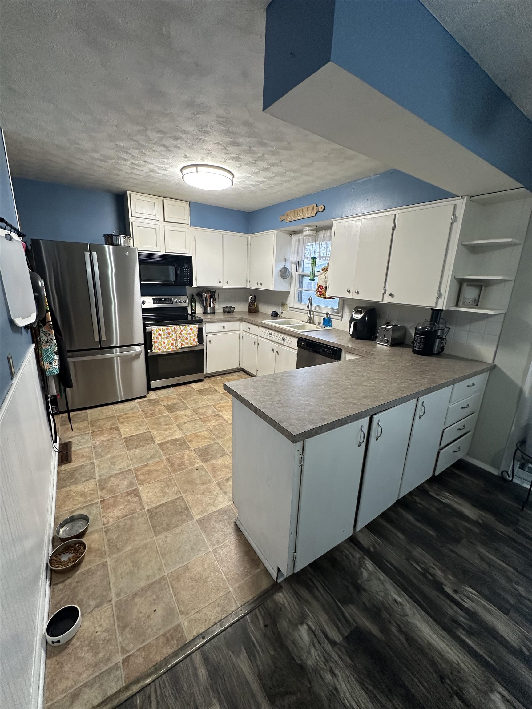 623 Ralph Ave, Salina, Kansas image 4