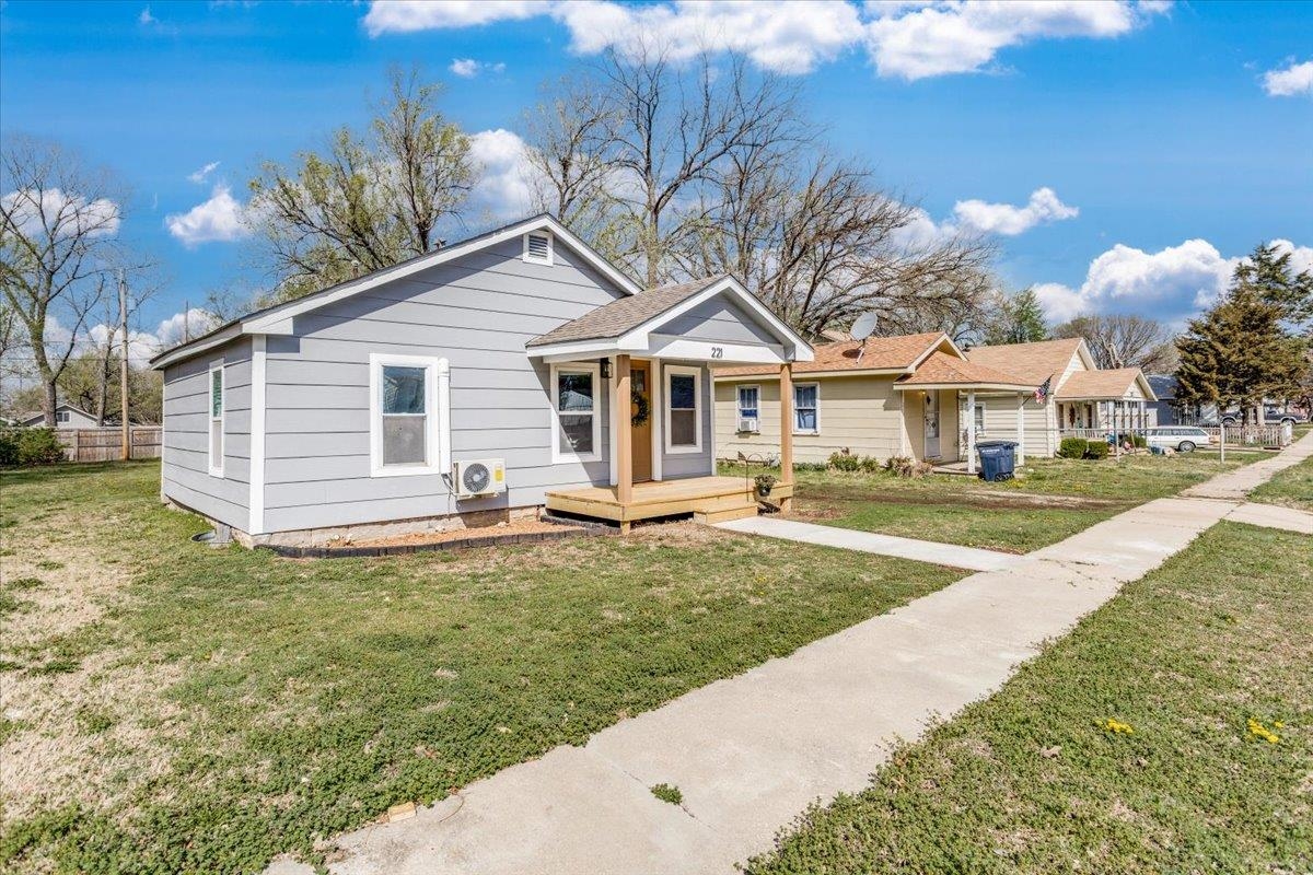 221 Poplar St, El Dorado, Kansas image 4