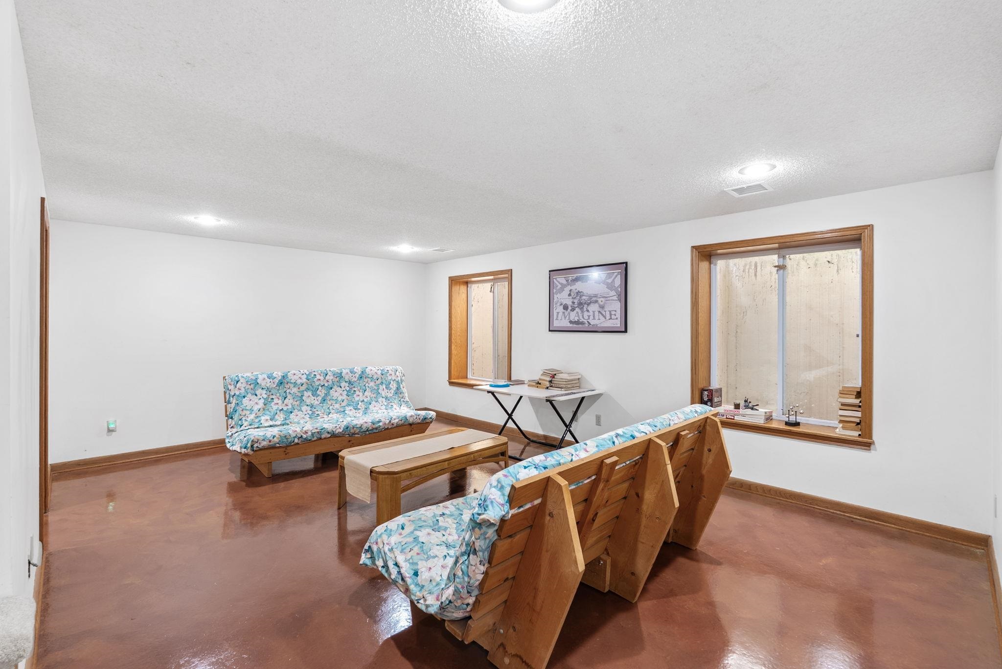 2518 N Cranbrook St, Wichita, Virginia image 27