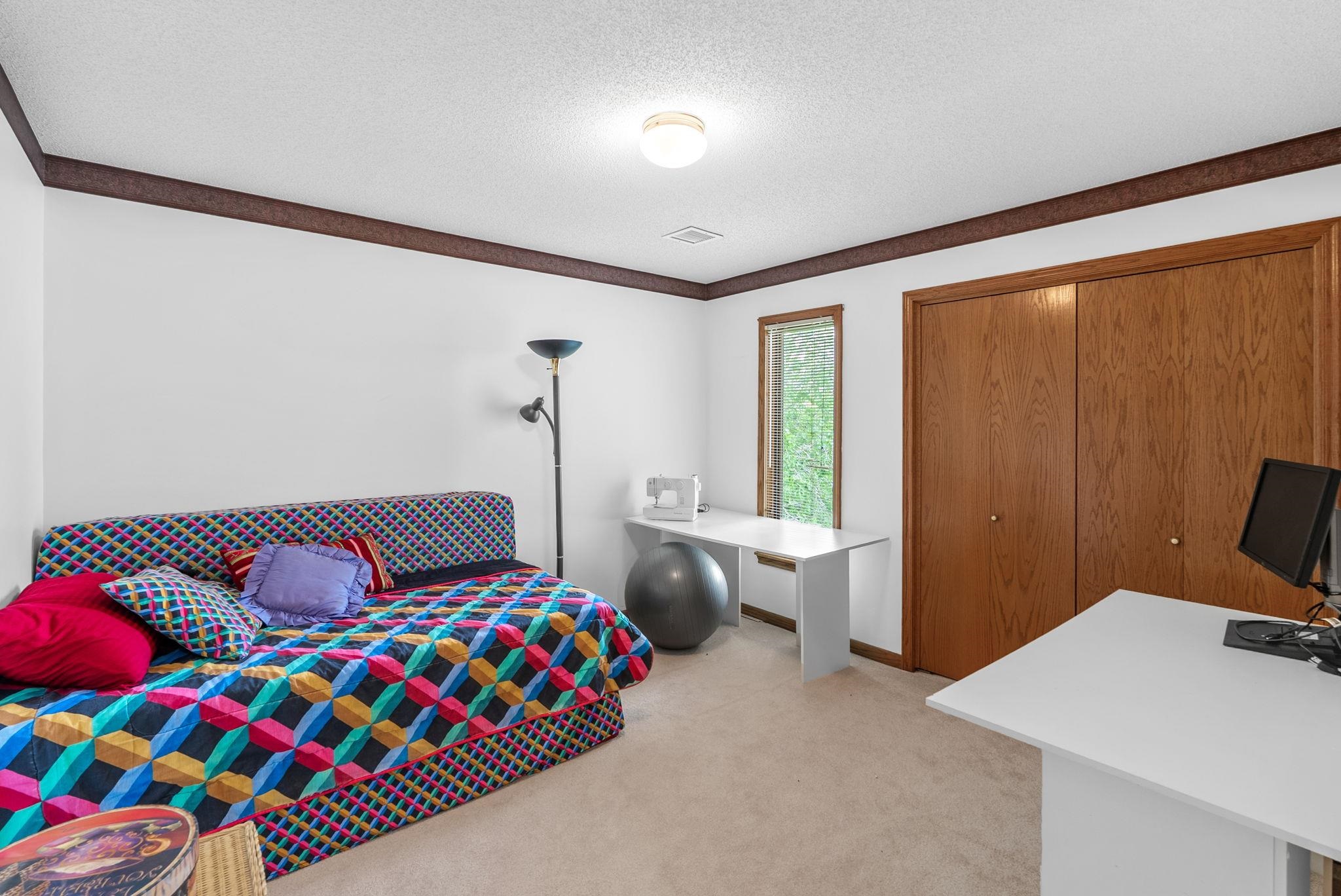 2518 N Cranbrook St, Wichita, Virginia image 26