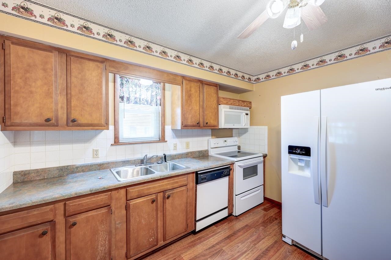 801 E 7th Ave, Winfield, Kansas image 7