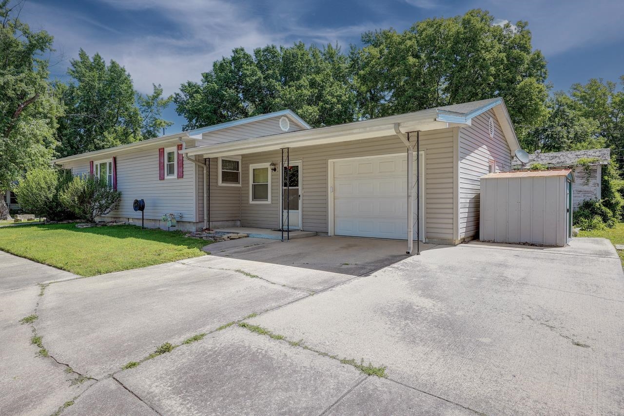 801 E 7th Ave, Winfield, Kansas image 21