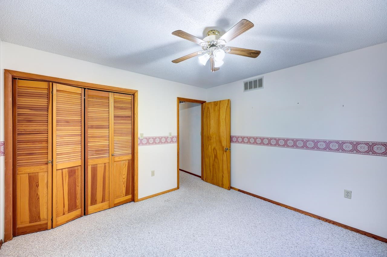 801 E 7th Ave, Winfield, Kansas image 11