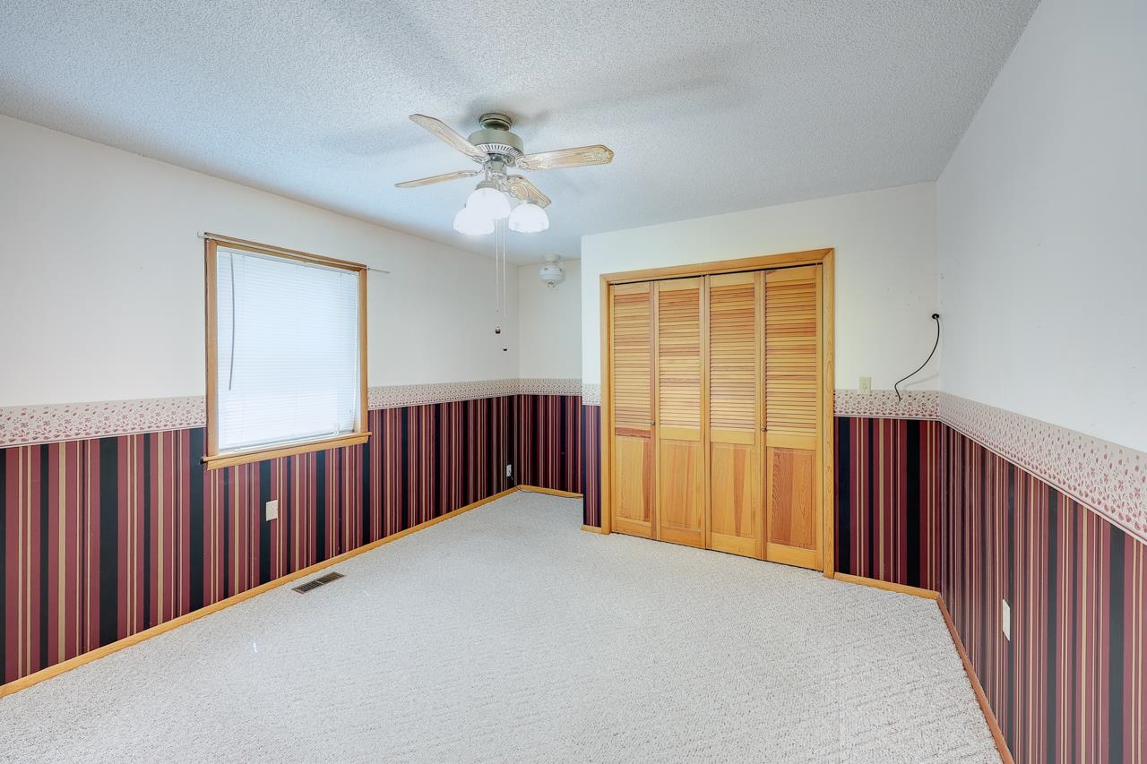 801 E 7th Ave, Winfield, Kansas image 12