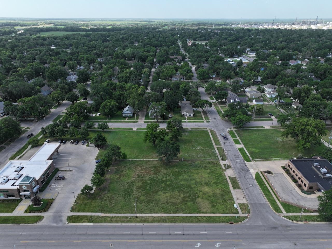 635 W Central Ave, El Dorado, Kansas image 9