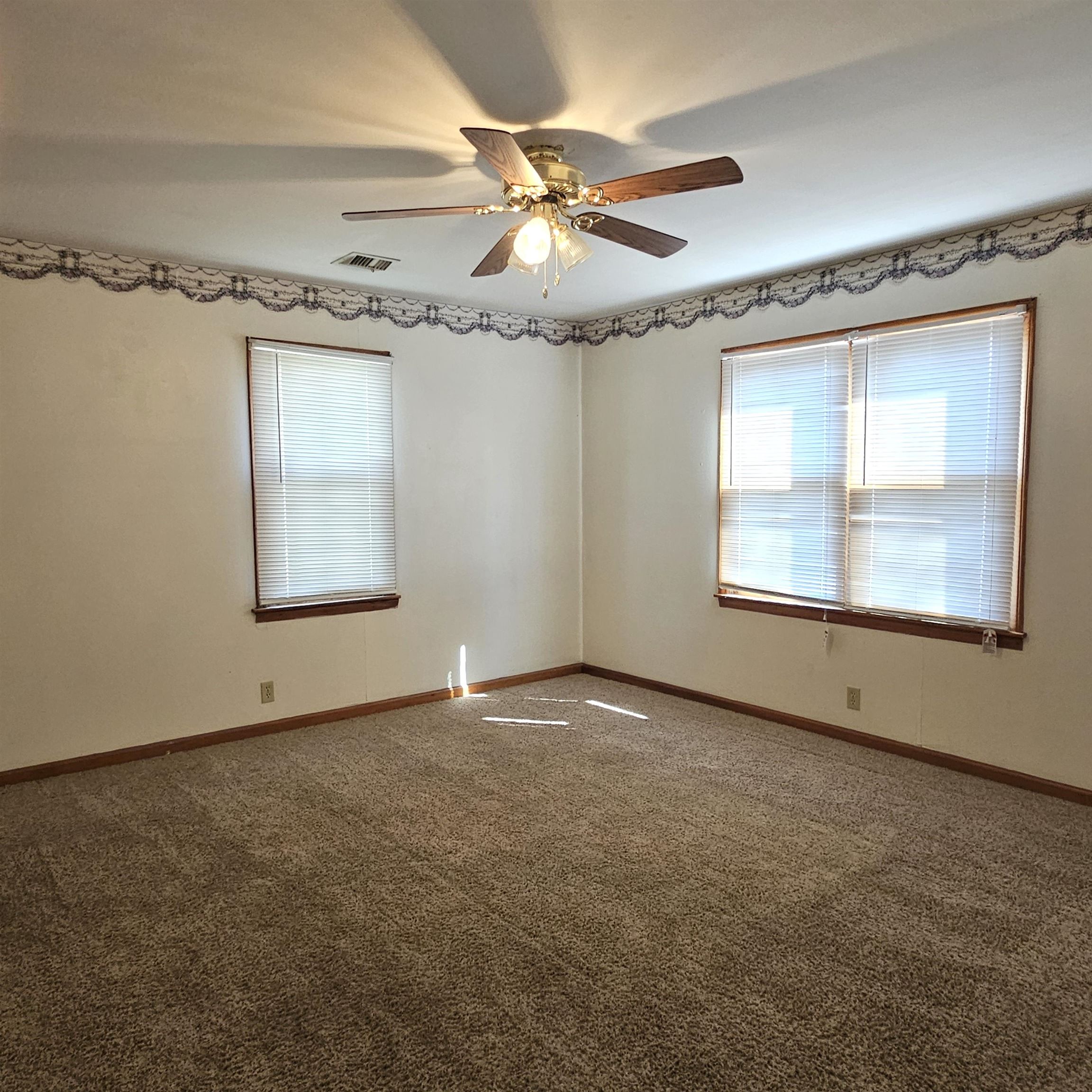 608 Frazier St, El Dorado, Kansas image 5