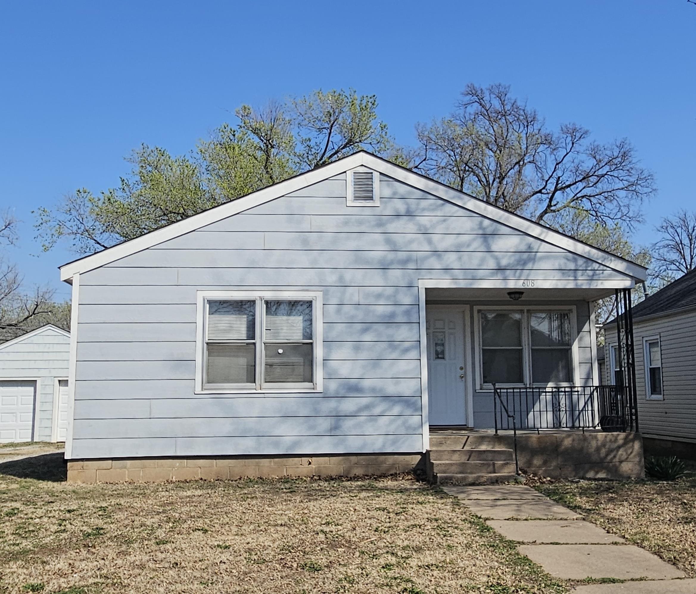 608 Frazier St, El Dorado, Kansas image 1