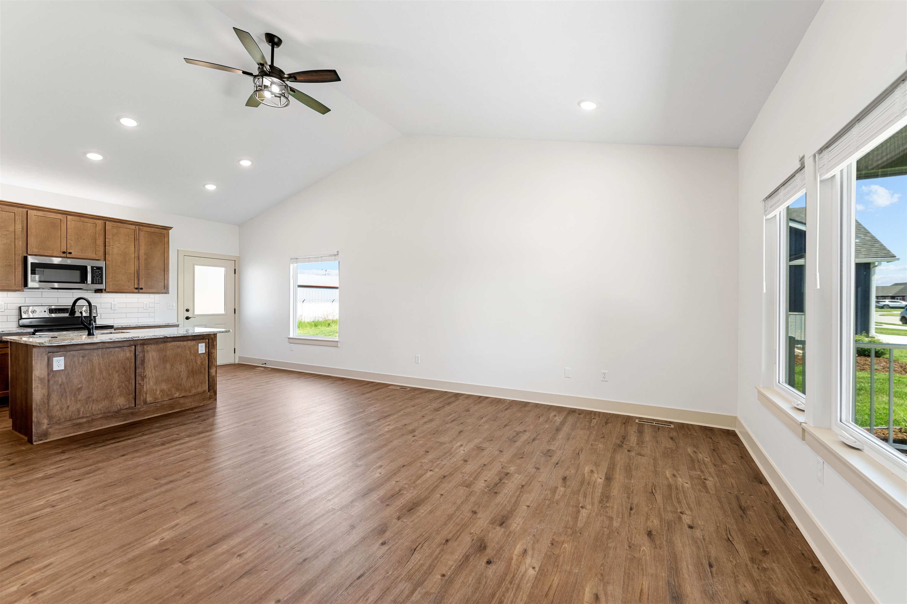 413 Dala Dr, Lindsborg, Kansas image 3
