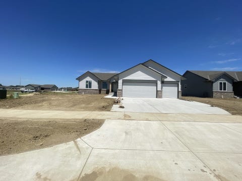 Homes For Sale - 2222 E Chicory St<br/> Andover, KS 67002