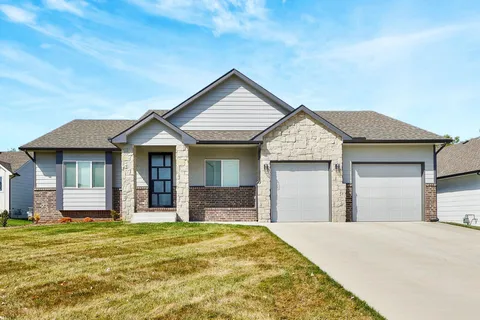 1917 S Teakwood St, Wichita, KS 67230 - MLS#: 645313