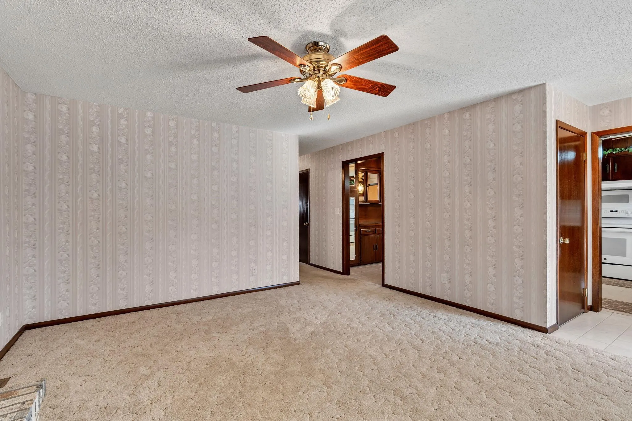 Rose Hill, Kansas 67133, United States, 3 Bedrooms Bedrooms, ,3 BathroomsBathrooms,Residential,Active,247085