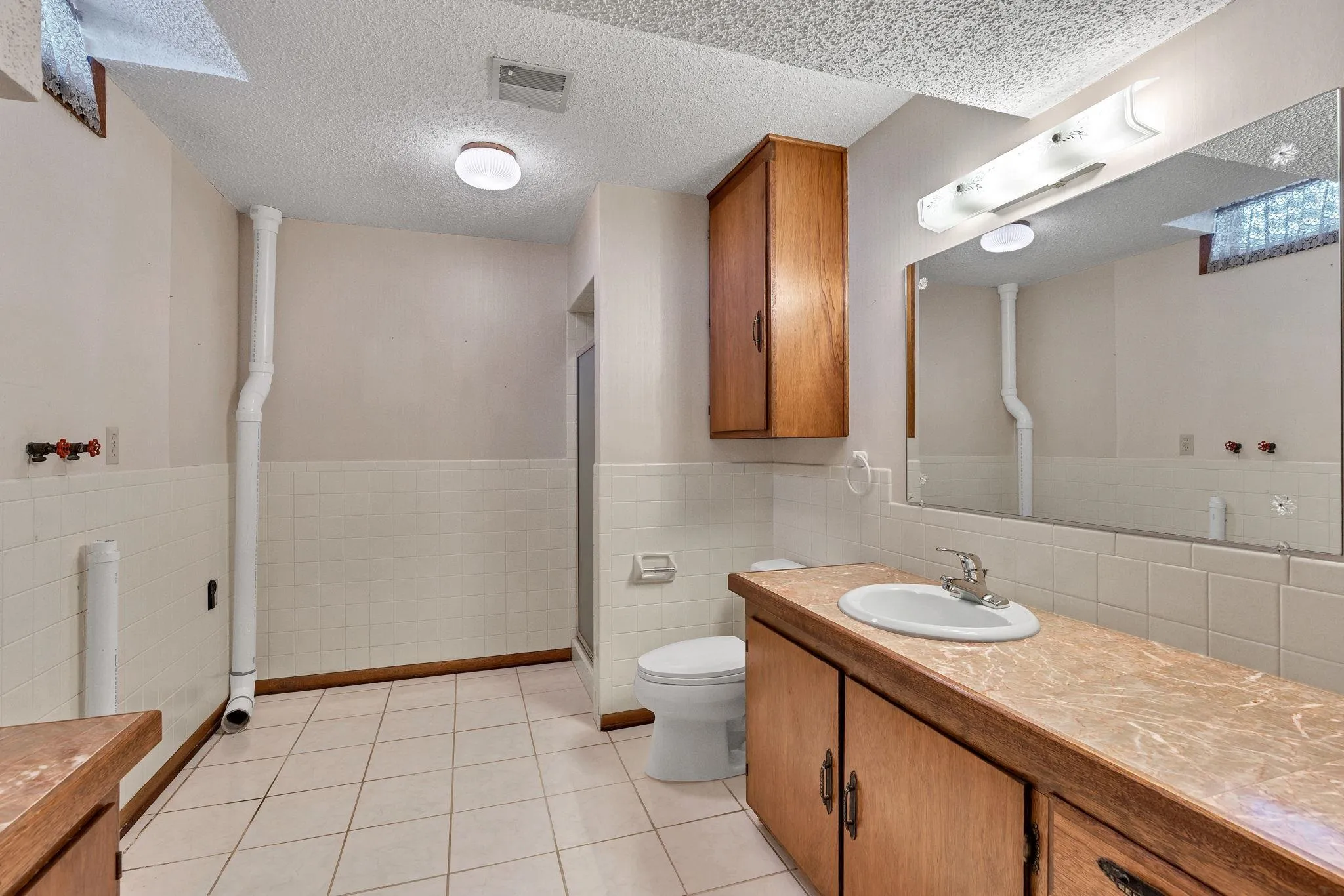 Rose Hill, Kansas 67133, United States, 3 Bedrooms Bedrooms, ,3 BathroomsBathrooms,Residential,Active,247085