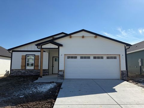 Apartment For Sale - 9217 E Creed St<br/> Sedgwick County, Wichita, KS 67210