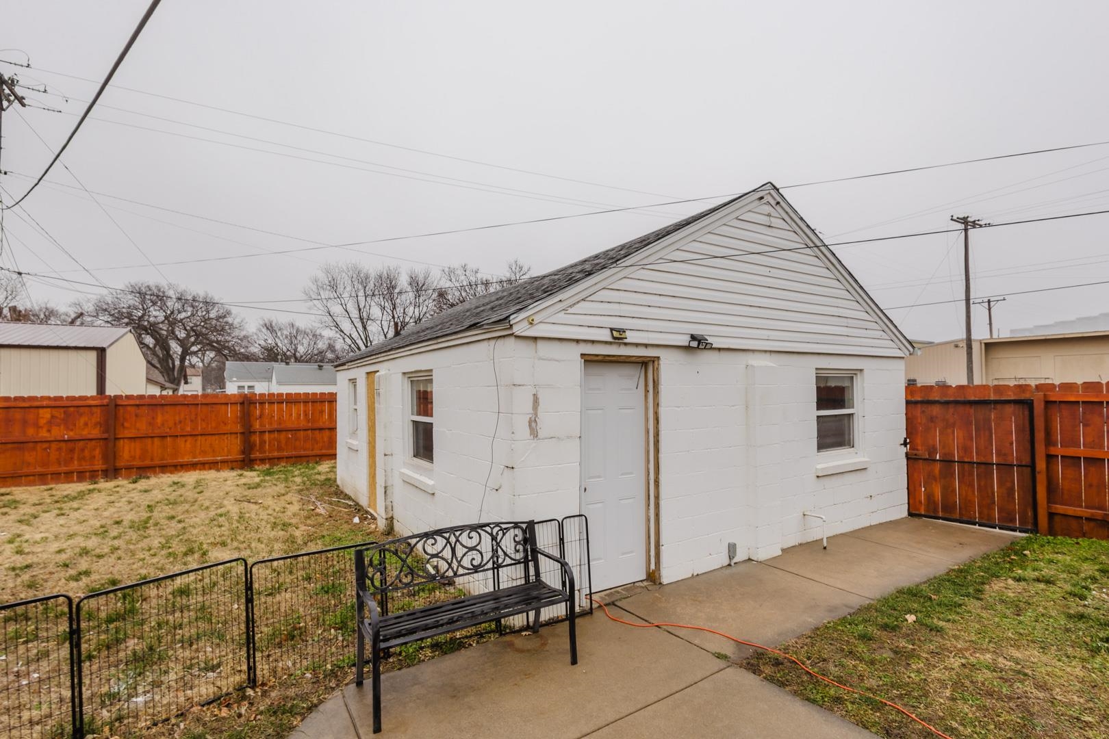 402 N Glenn St, Wichita, Kansas image 17