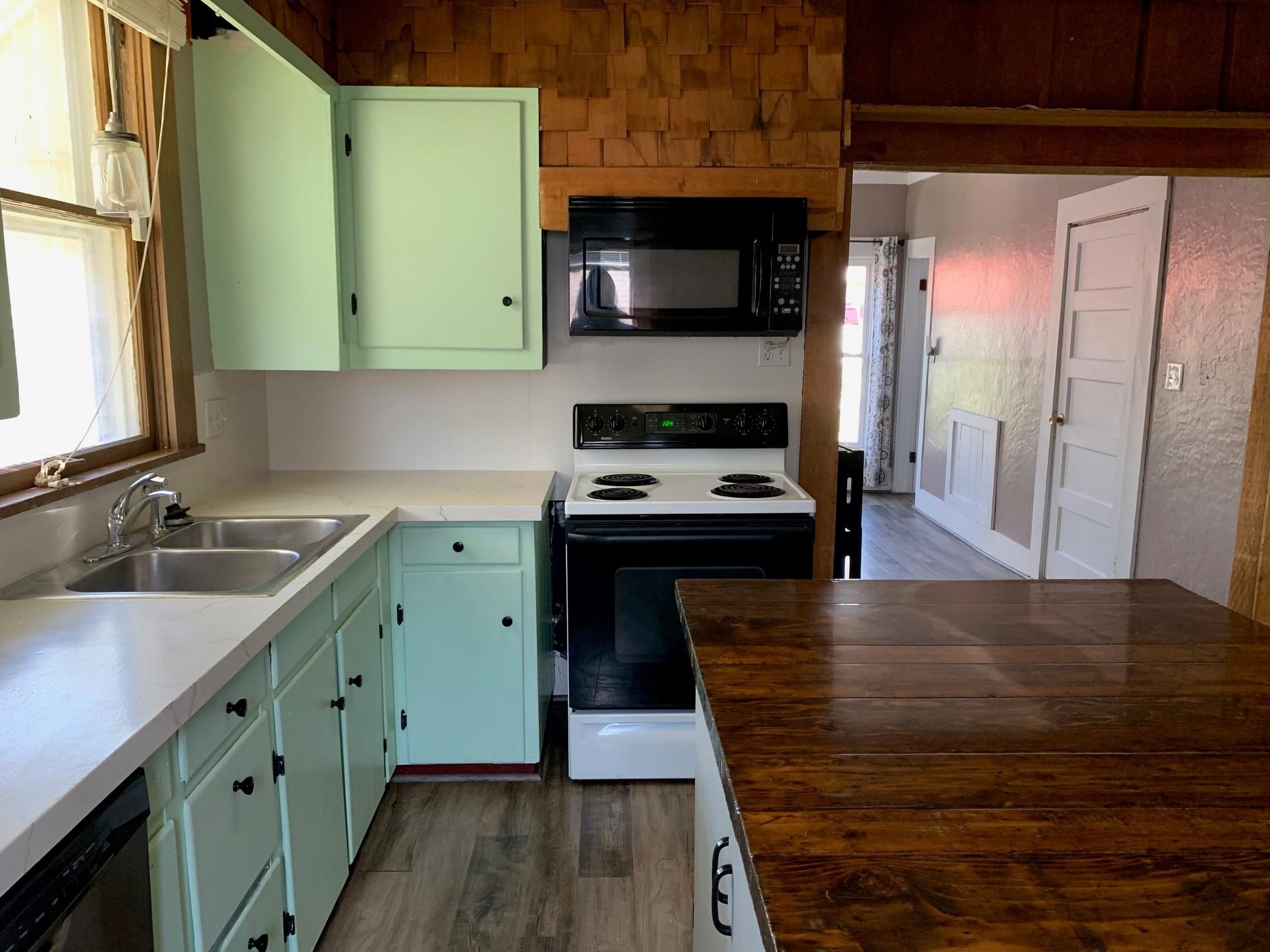 1113 Stewart St, Winfield, Kansas image 2
