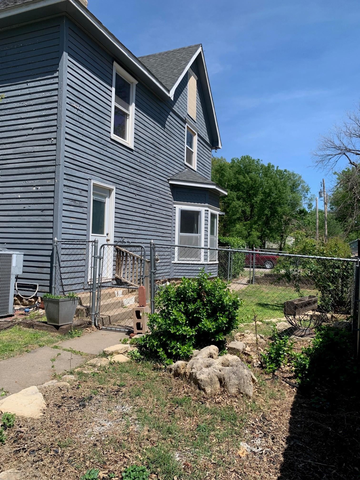 1113 Stewart St, Winfield, Kansas image 21