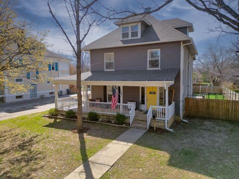 Homes For Sale - 1309 E 9th Ave<br/> Cowley County, Winfield, KS 67156