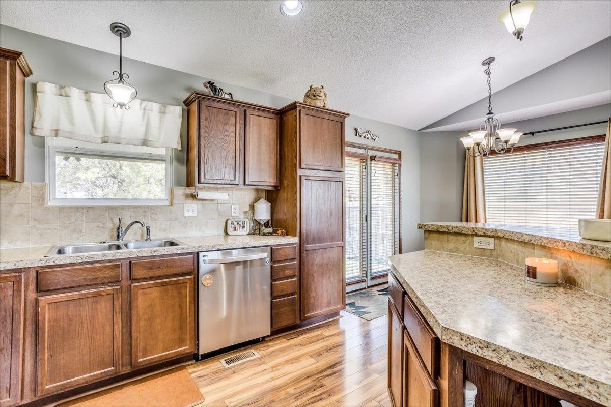 12214 E Mainsgate St, Wichita, Kansas image 9