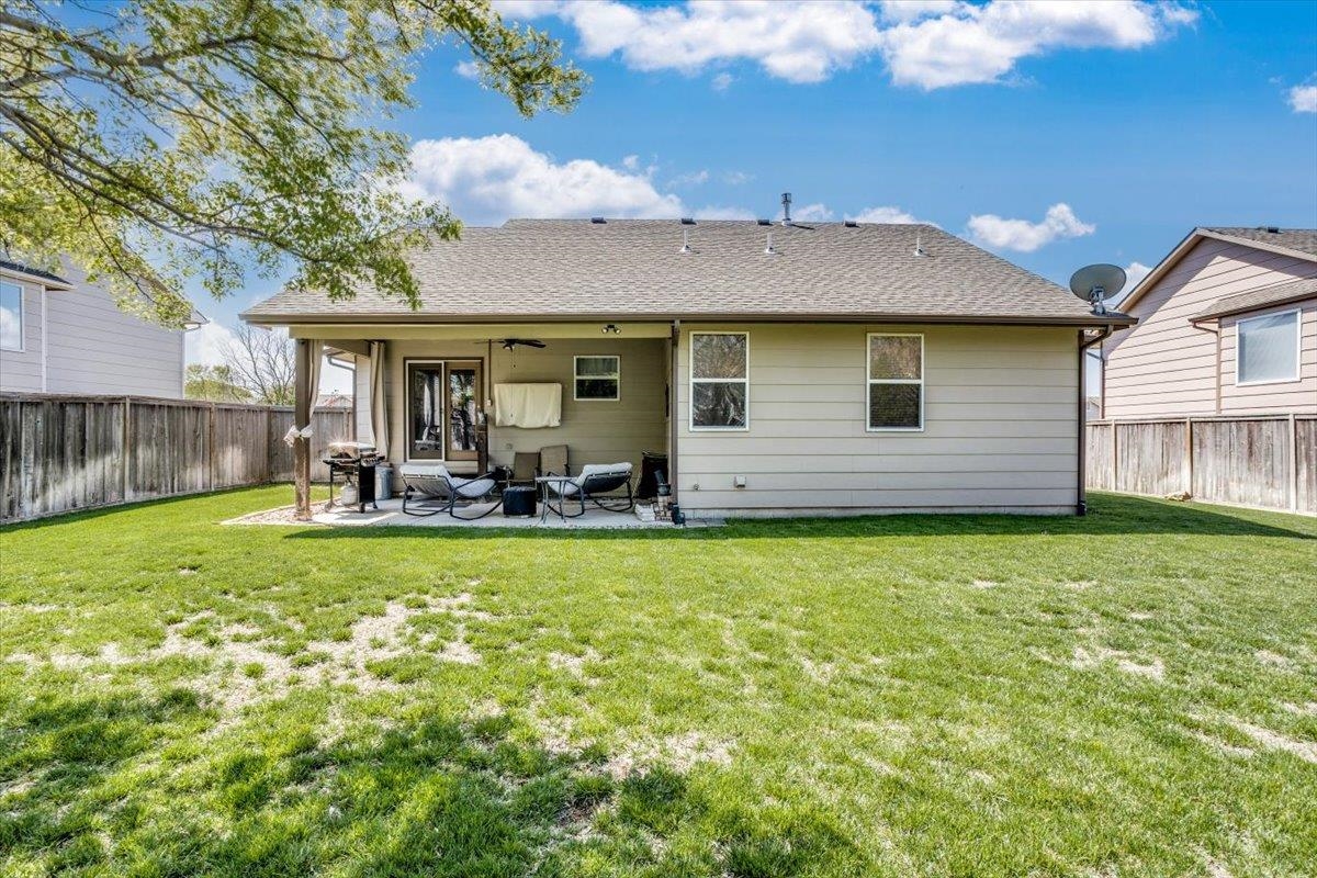12214 E Mainsgate St, Wichita, Kansas image 32