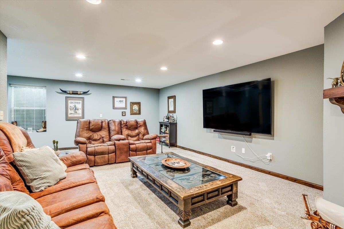 12214 E Mainsgate St, Wichita, Kansas image 26