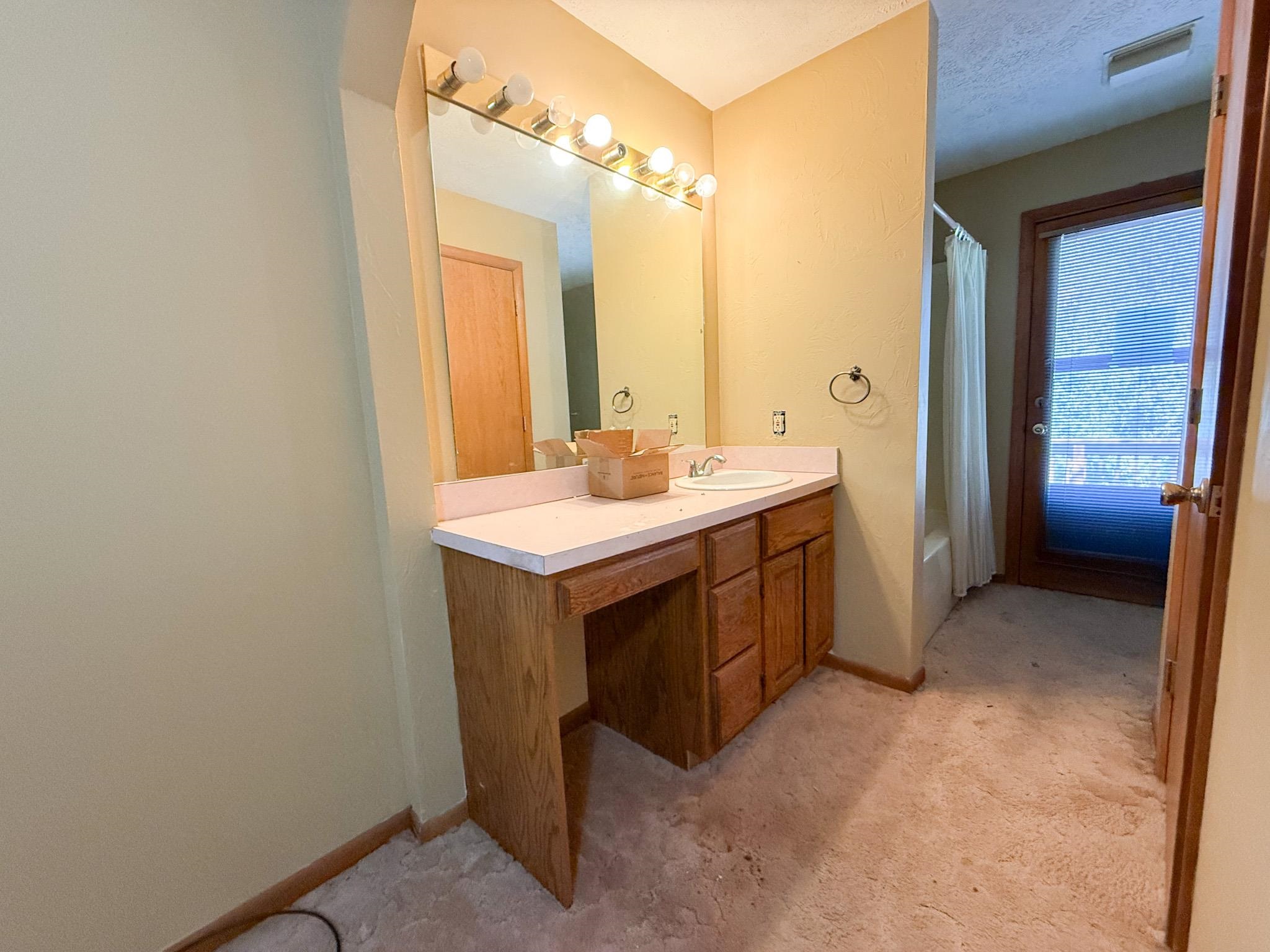 829 La Shelle Ln, Salina, Virginia image 8