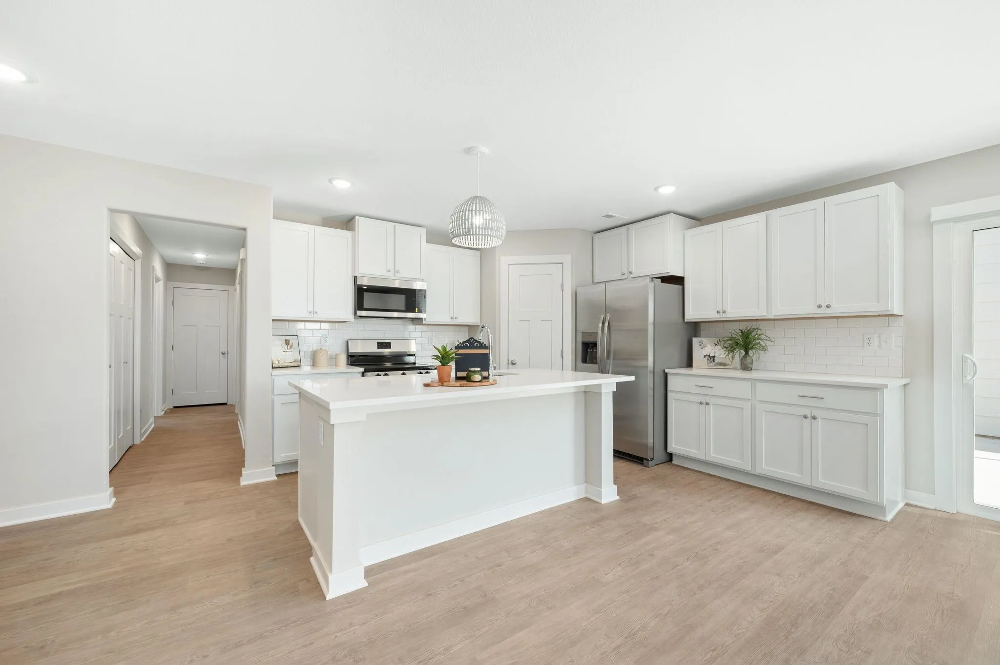 Wichita, Kansas 67217, United States, 3 Bedrooms Bedrooms, ,2 BathroomsBathrooms,Residential,Pending,56072