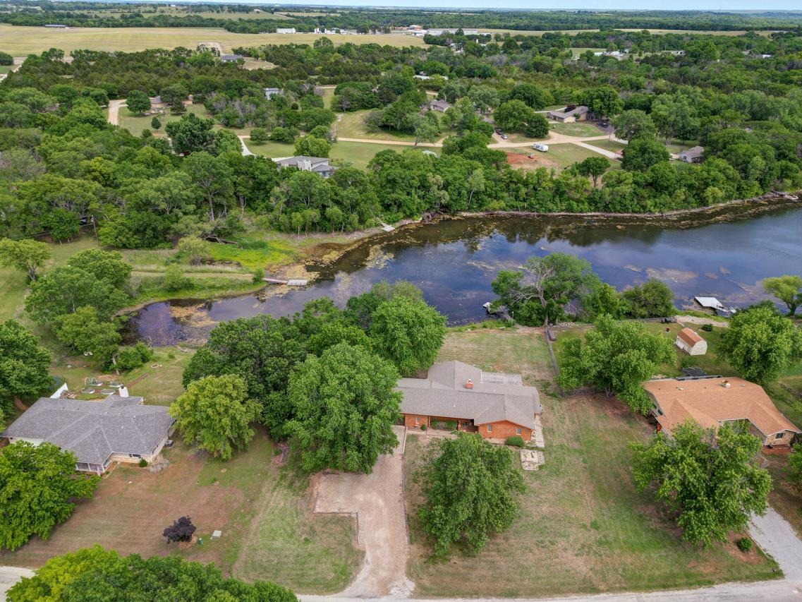 4 Lakeridge Dr, Arkansas City, Kansas image 1