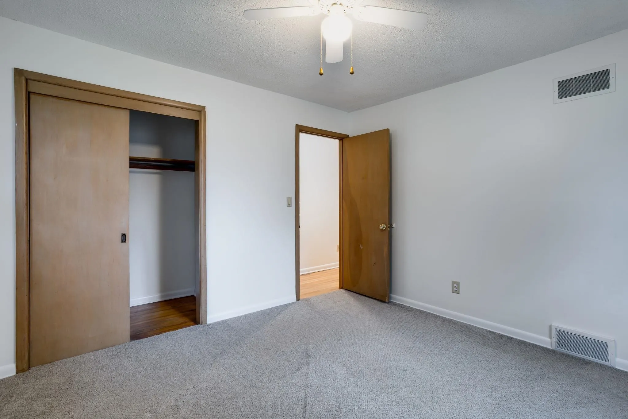 Derby, Kansas 67037, United States, 3 Bedrooms Bedrooms, ,1 BathroomBathrooms,Residential,Active,200983