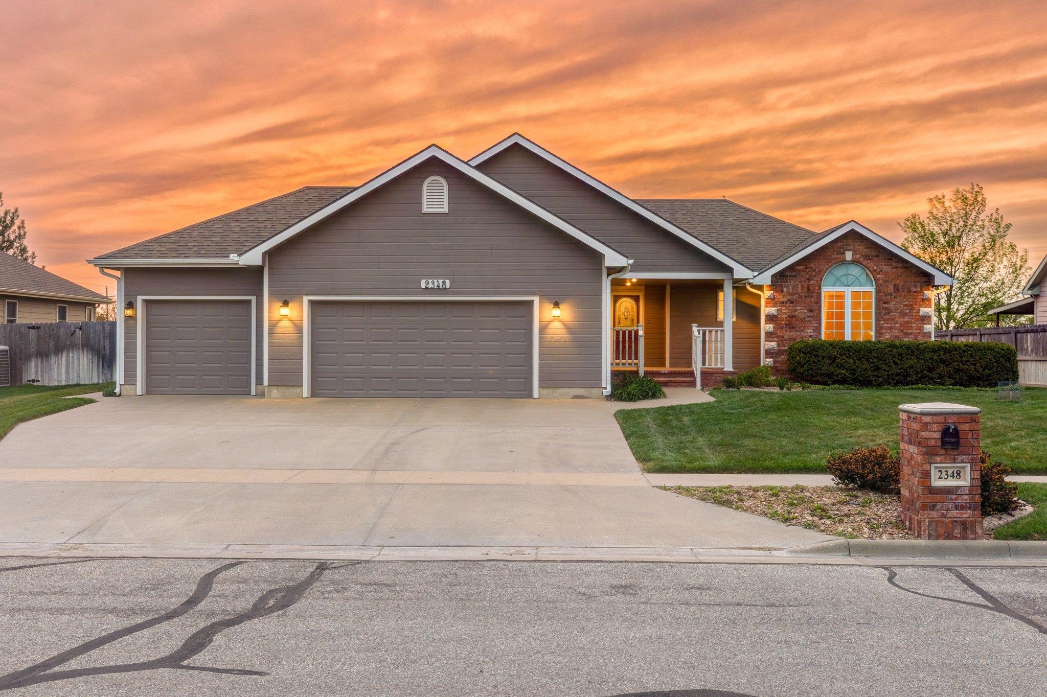 2348 River Trail Rd, Salina, Kansas image 1