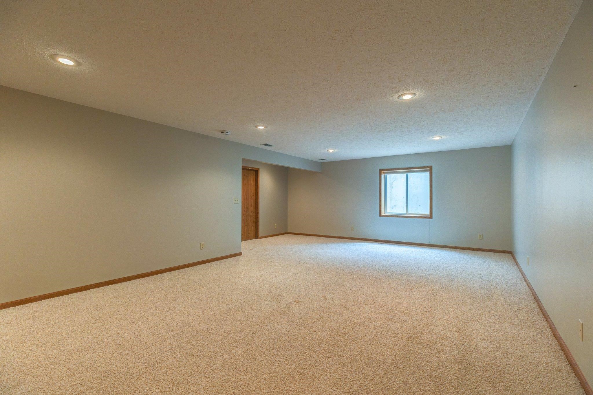 2348 River Trail Rd, Salina, Kansas image 17