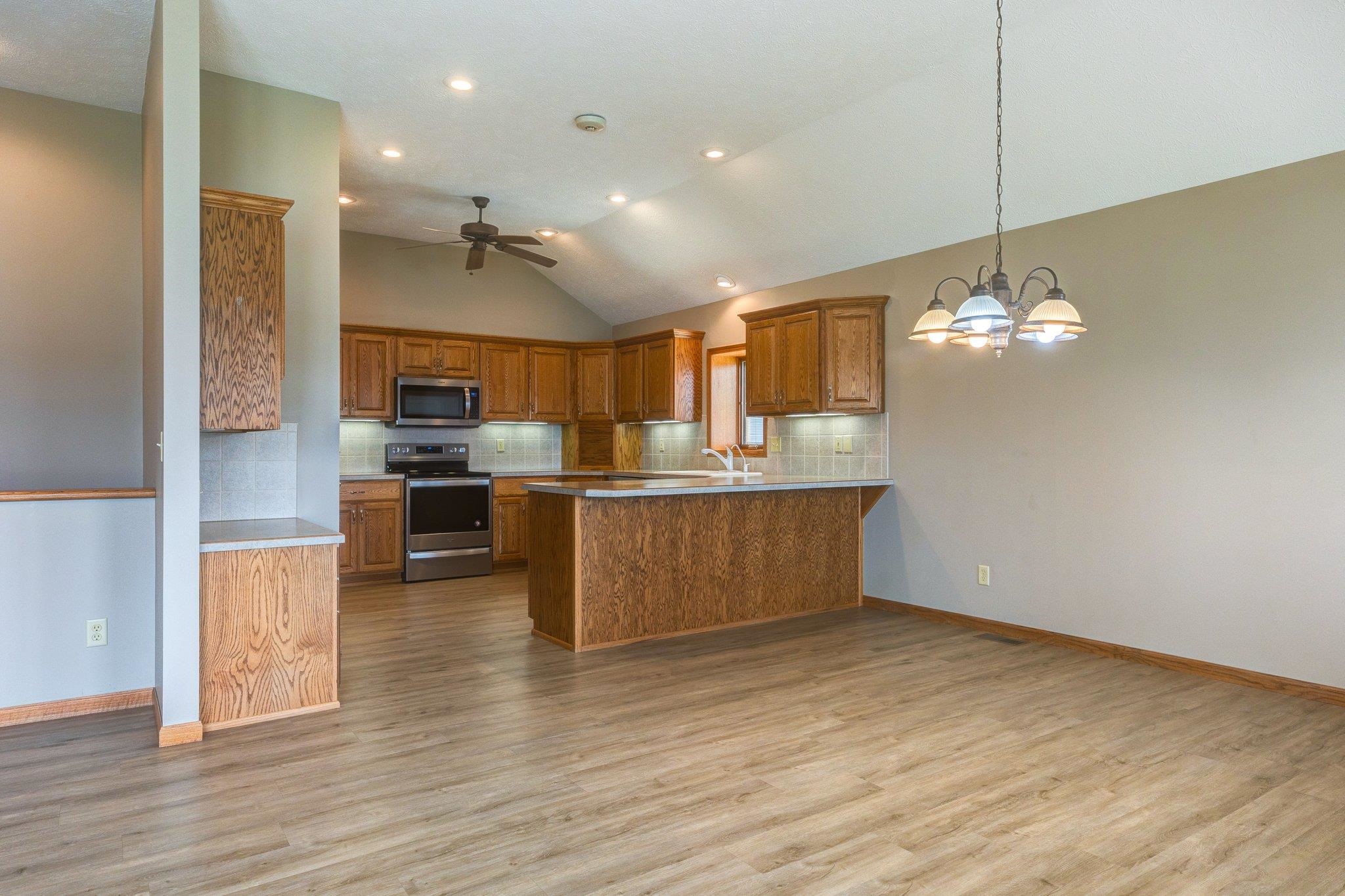 2348 River Trail Rd, Salina, Kansas image 5