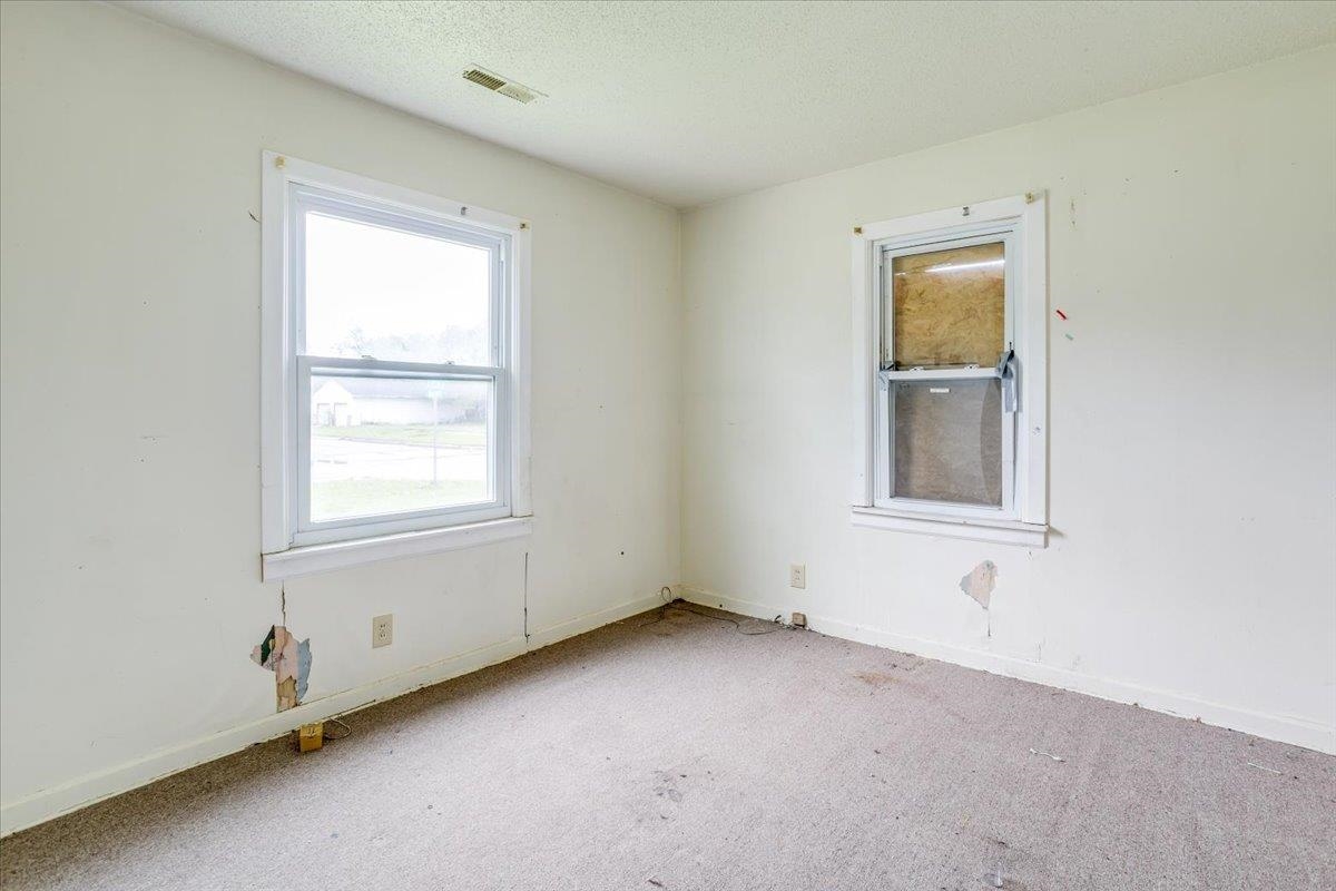 1739 E 24th St N St, Wichita, Kansas image 6