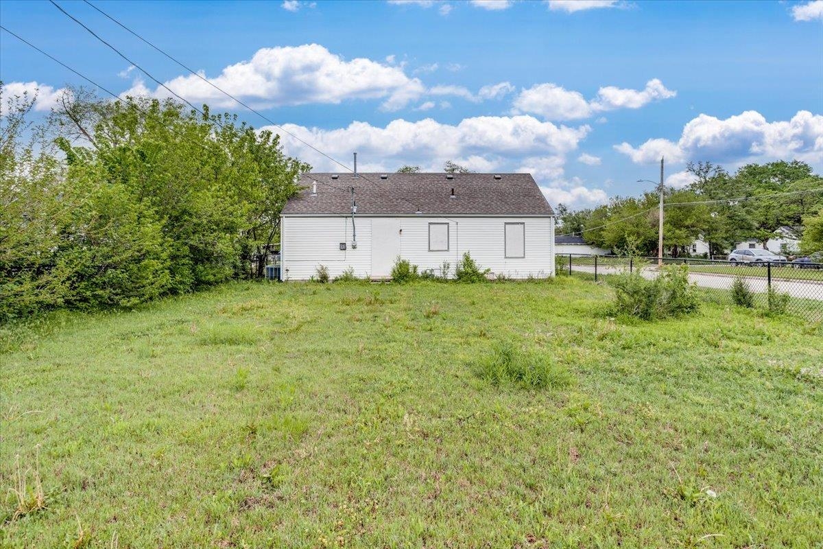 1739 E 24th St N St, Wichita, Kansas image 10
