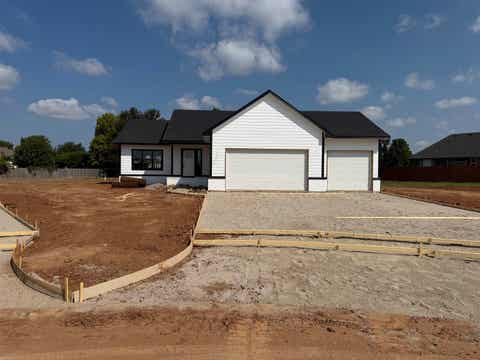 Homes For Sale - 411 S Stoney Creek St<br/> Clearwater, KS 67060