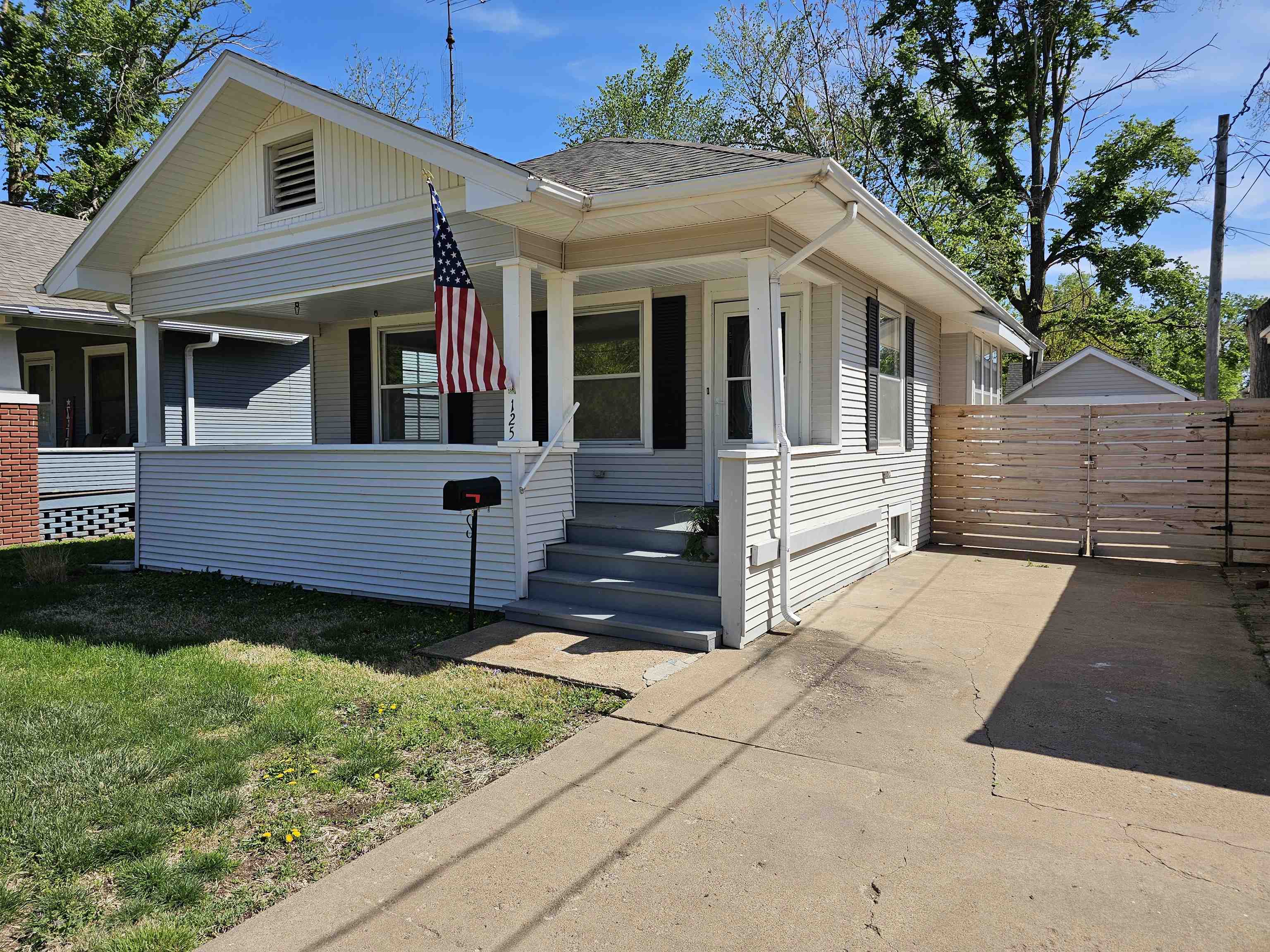 125 W Bond St, Salina, Kansas image 1