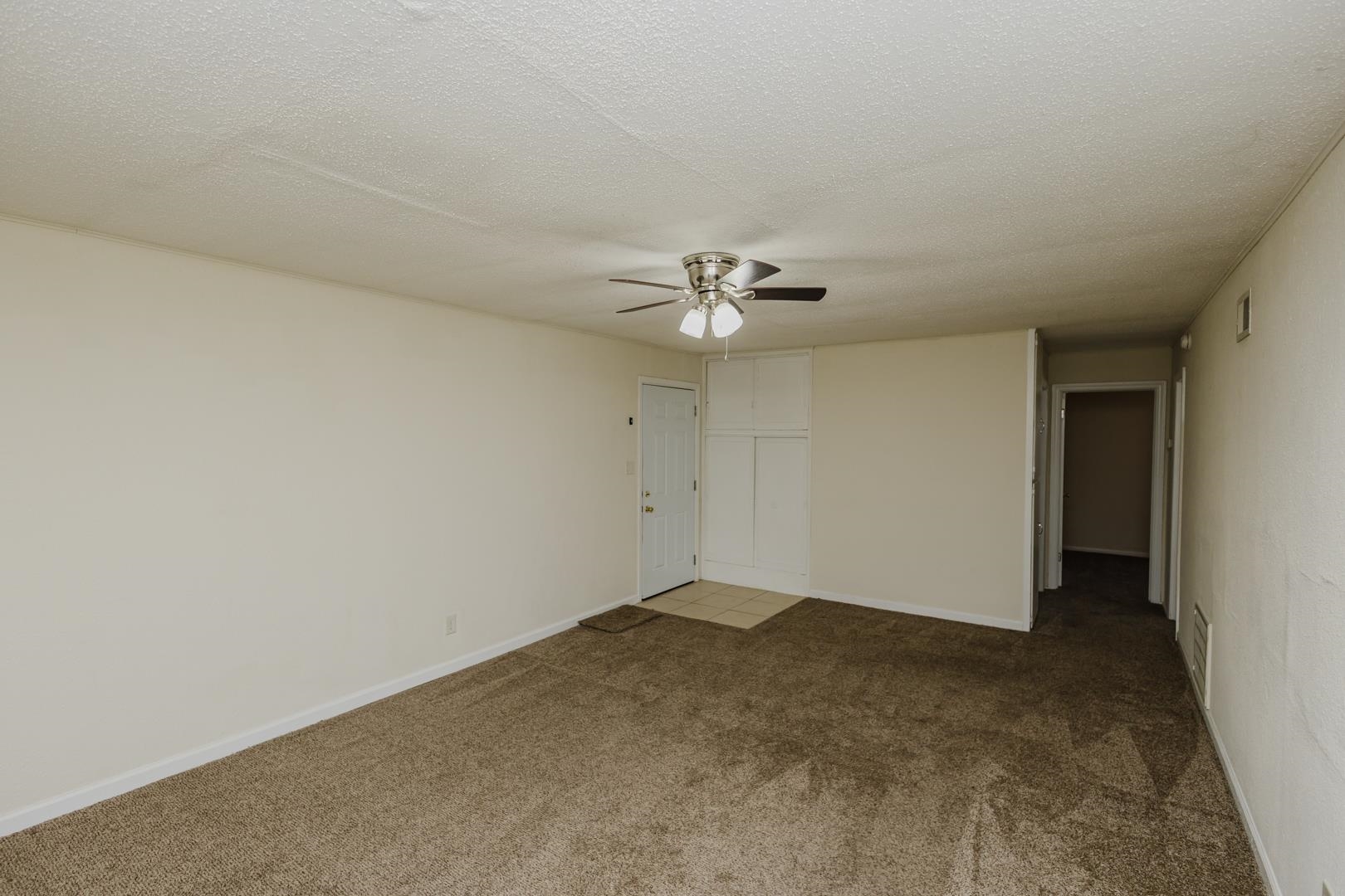 3141 E Glen Oaks Dr, Wichita, Kansas image 5