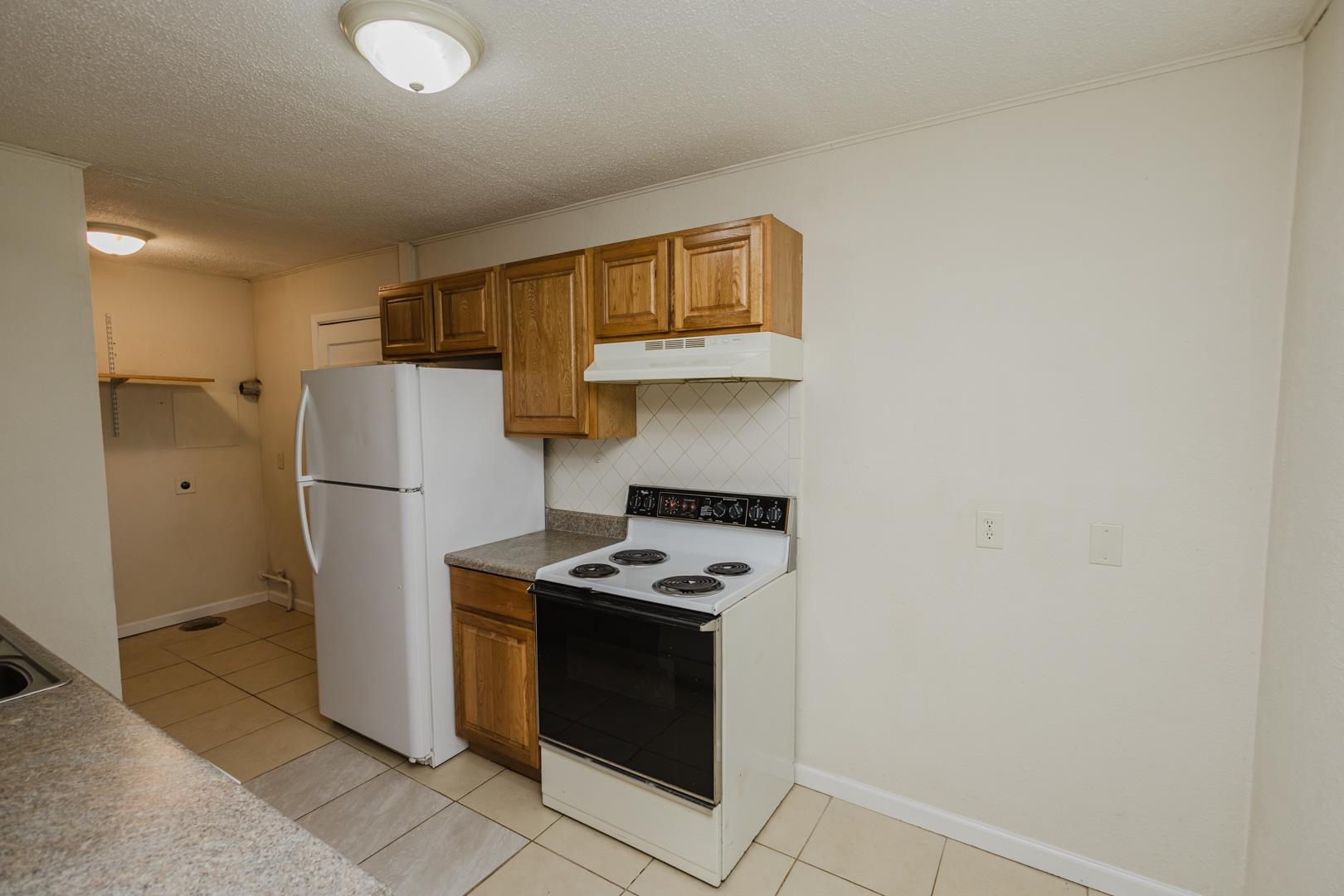 3141 E Glen Oaks Dr, Wichita, Kansas image 6