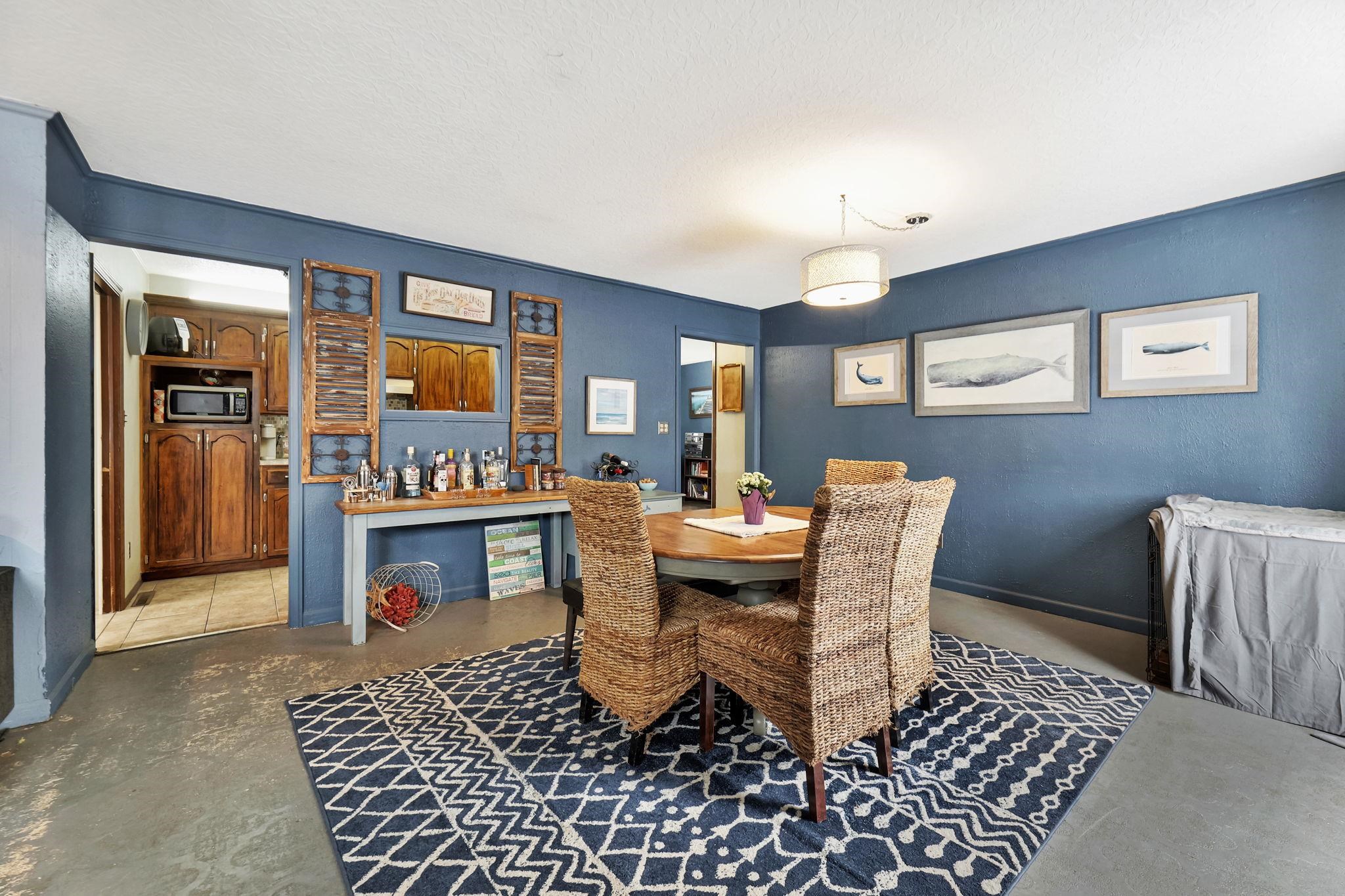 Wichita, Kansas 67204, United States, 3 Bedrooms Bedrooms, ,1 BathroomBathrooms,Residential,Pending,67270