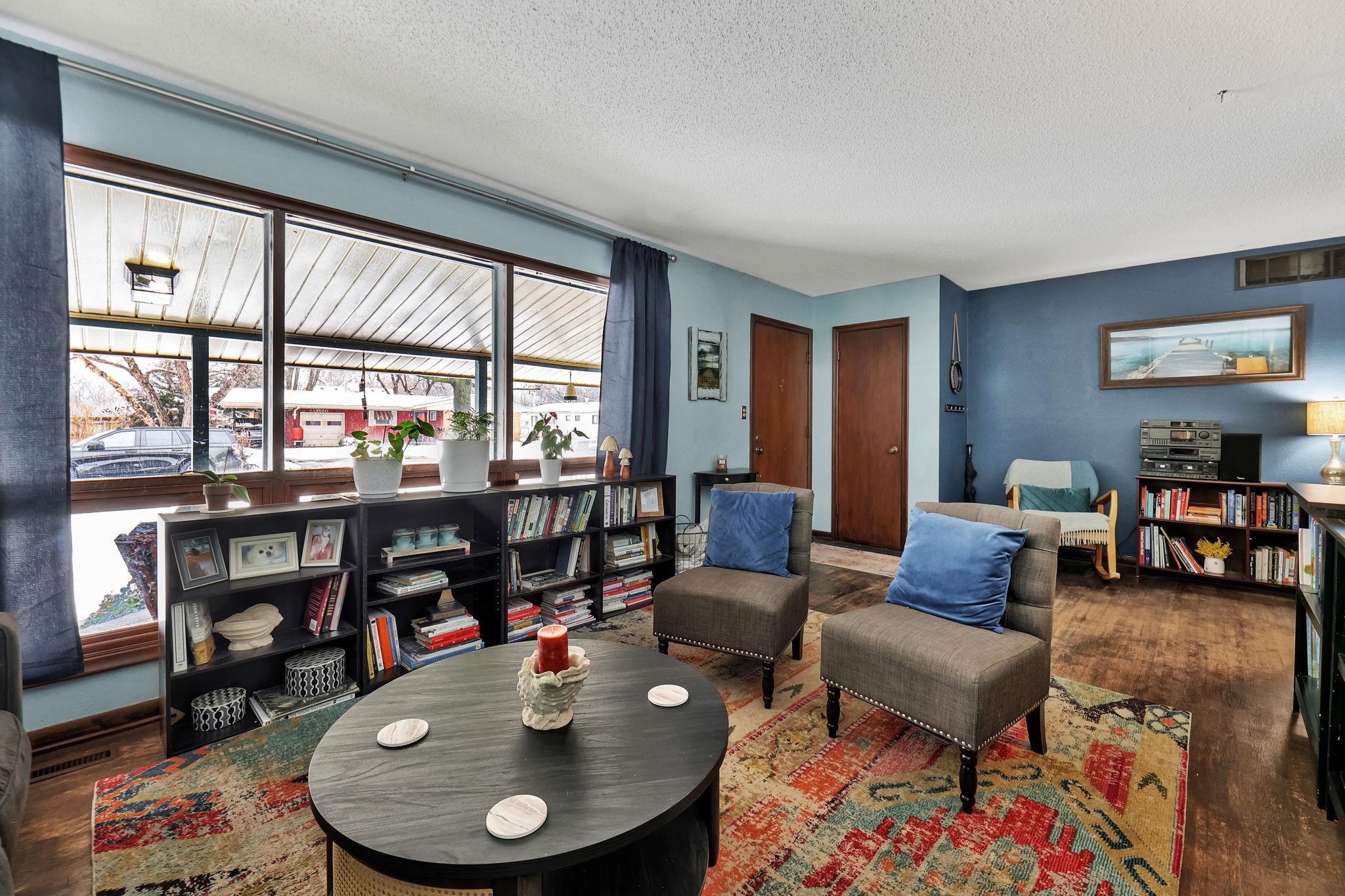 Wichita, Kansas 67204, United States, 3 Bedrooms Bedrooms, ,1 BathroomBathrooms,Residential,Pending,67270